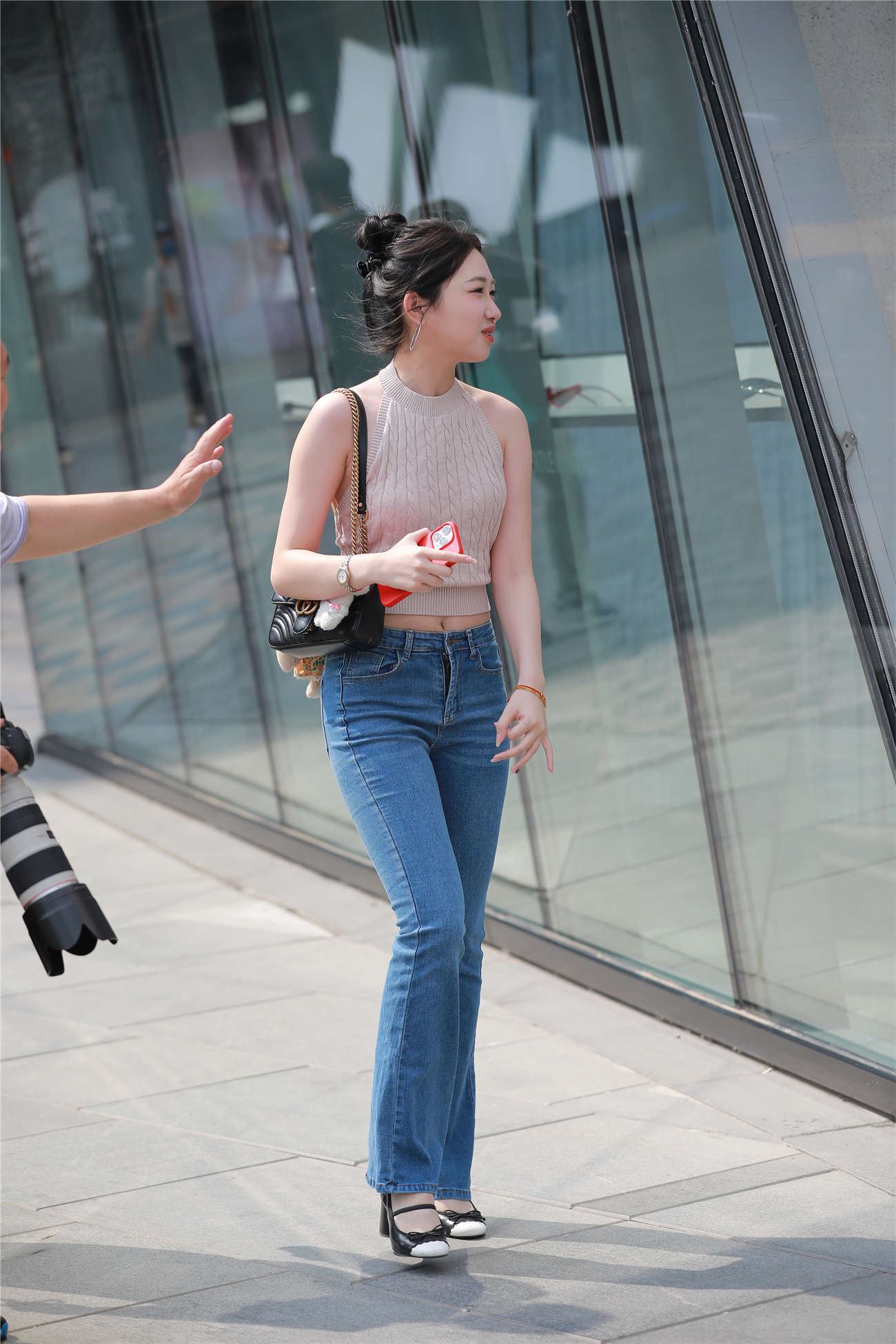 甜美露背牛仔裤