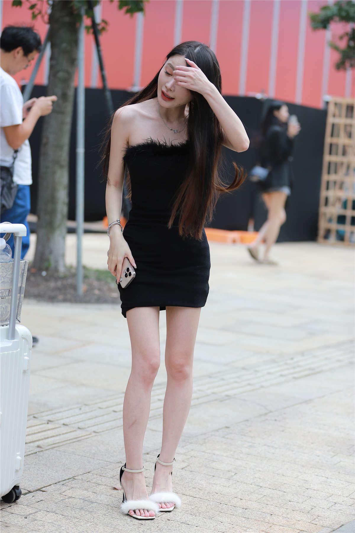 毛毛包臀裙毛毛鞋