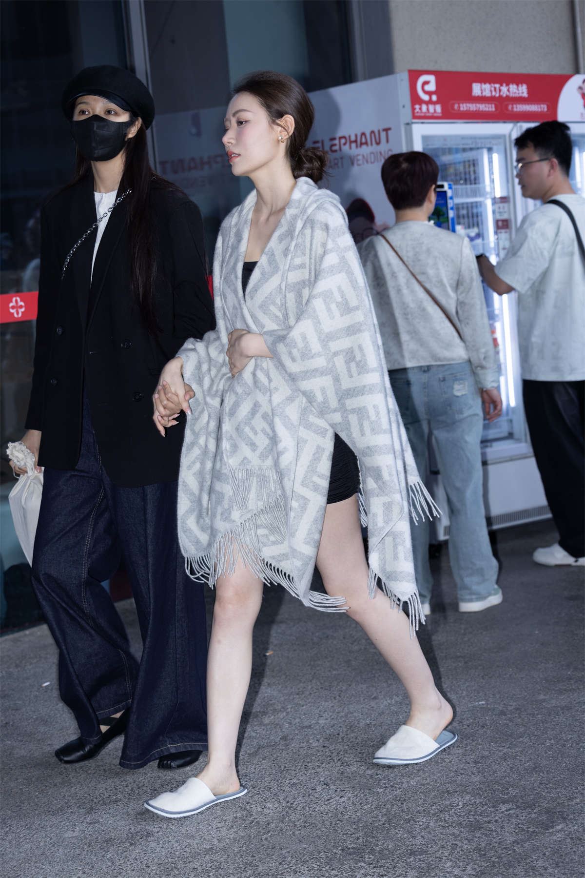 超美高跟抹胸裙