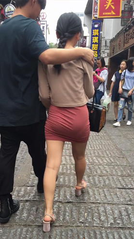 包臀裙妹子