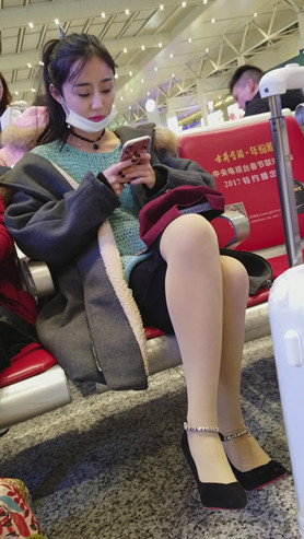 漂亮的肉丝小姐姐