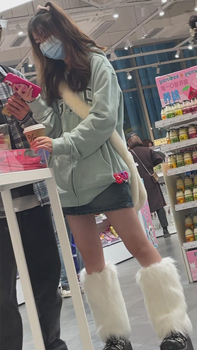 长腿美女
