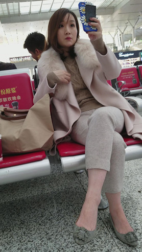 粉衣小姐姐