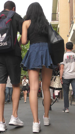 蓝裙美女