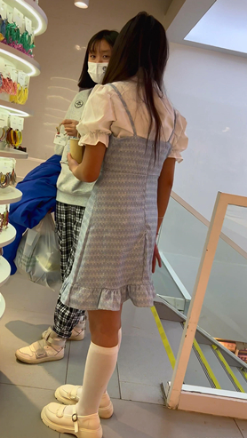 蓝裙美女