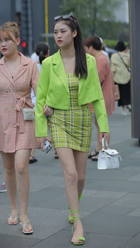漂亮的包臀裙女孩(47P)