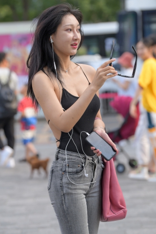 牛仔裤美女