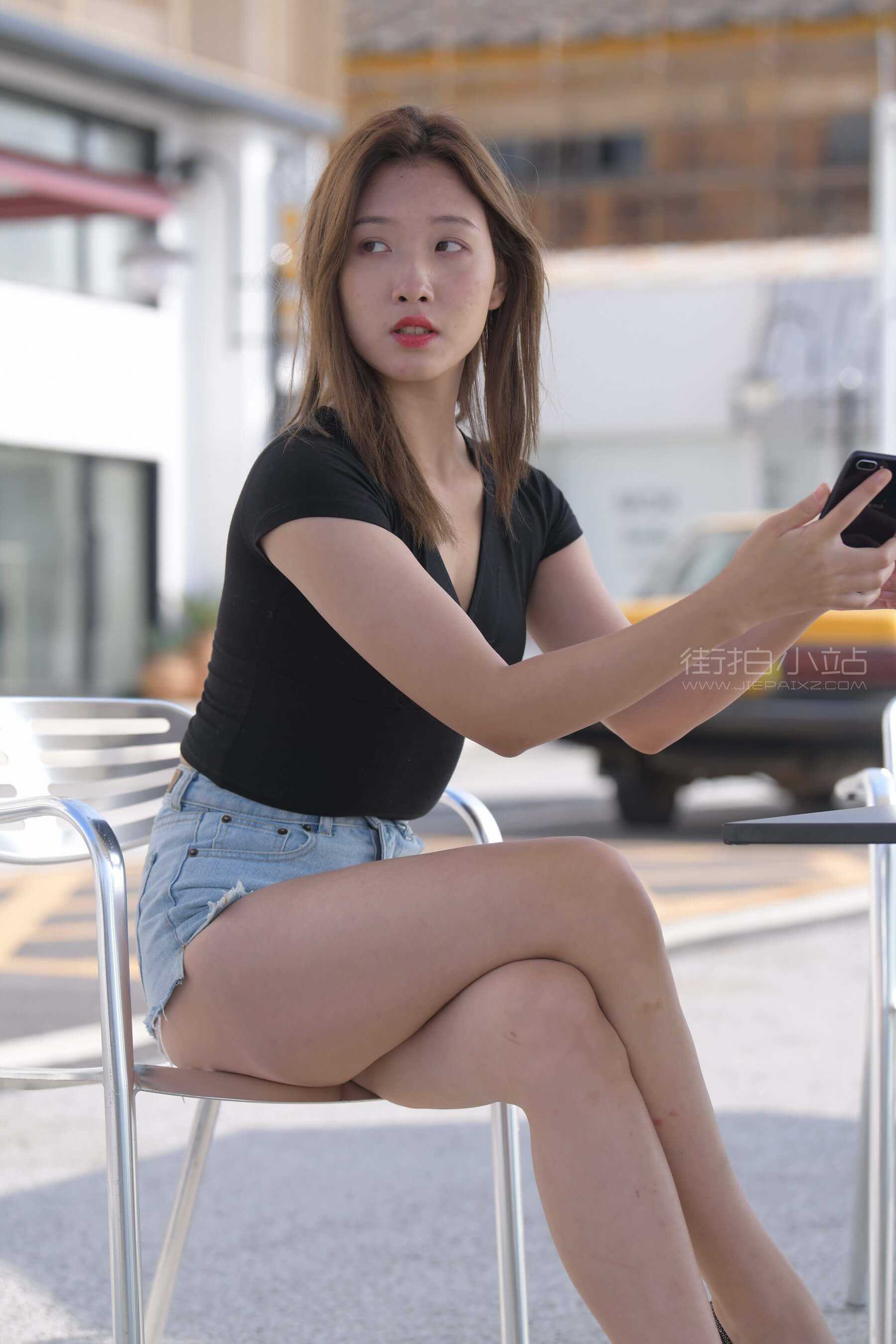 红石摄影作品●牛仔热裤女孩 【套图+视频】