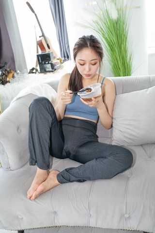 玲玲街拍作品&秋日恋语  【套图+视频】