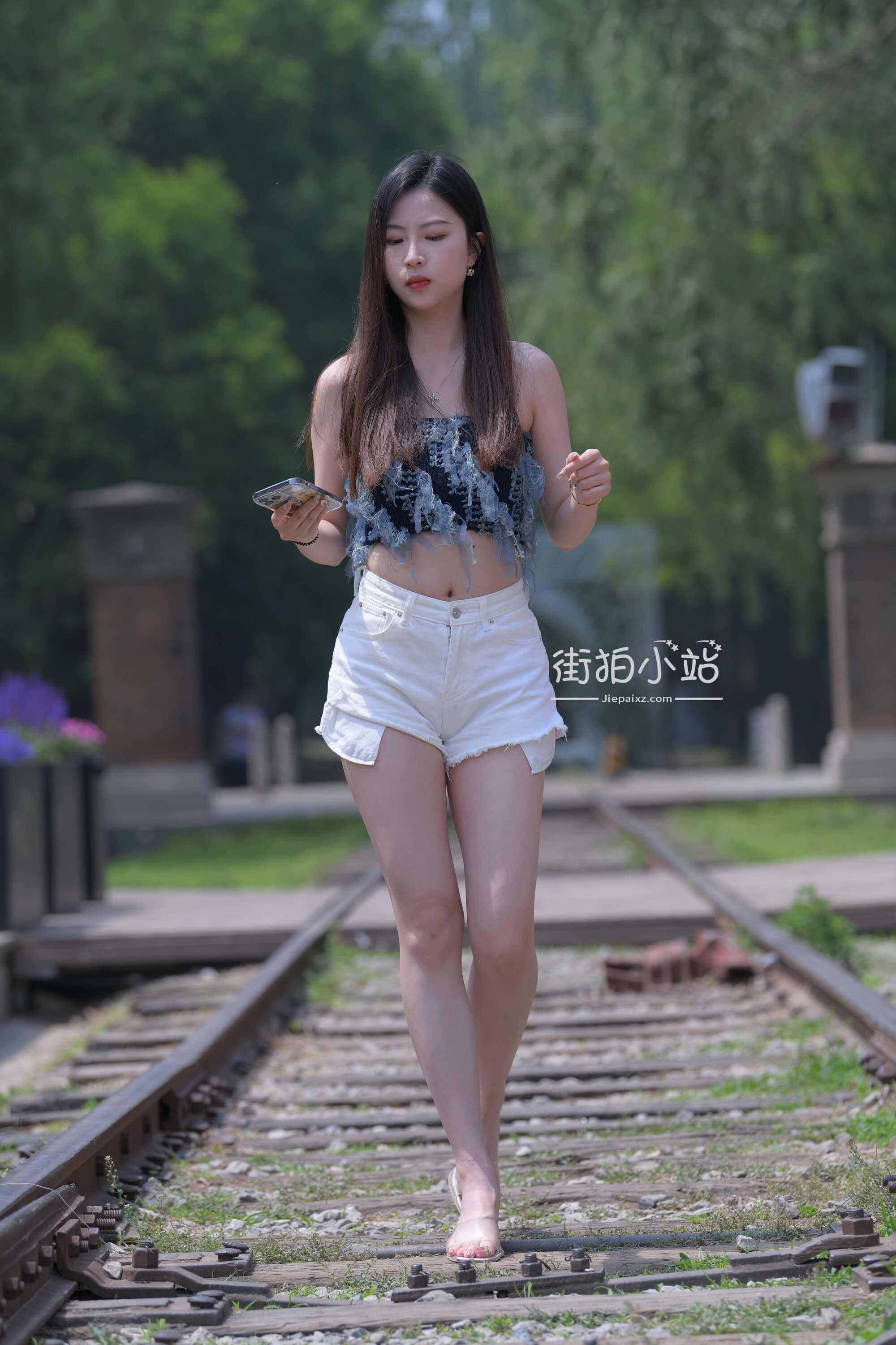 [一只麋鹿专区] 白色热裤