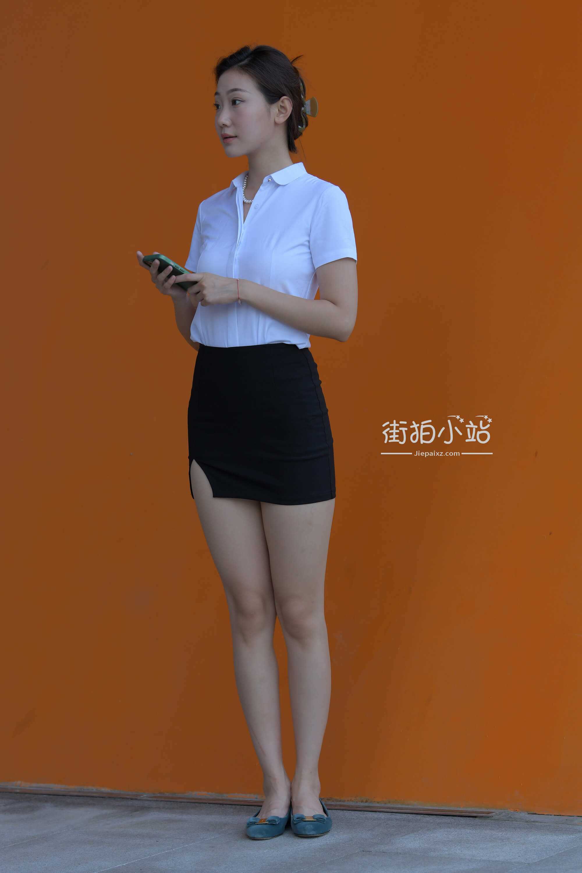 [一只麋鹿专区] 黑色制服包臀裙美女 【已补视频】