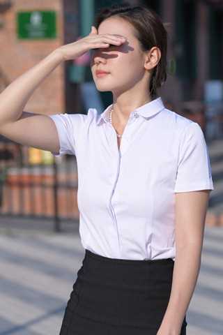 [一只麋鹿专区] 黑色制服包臀裙美女 【已补视频】