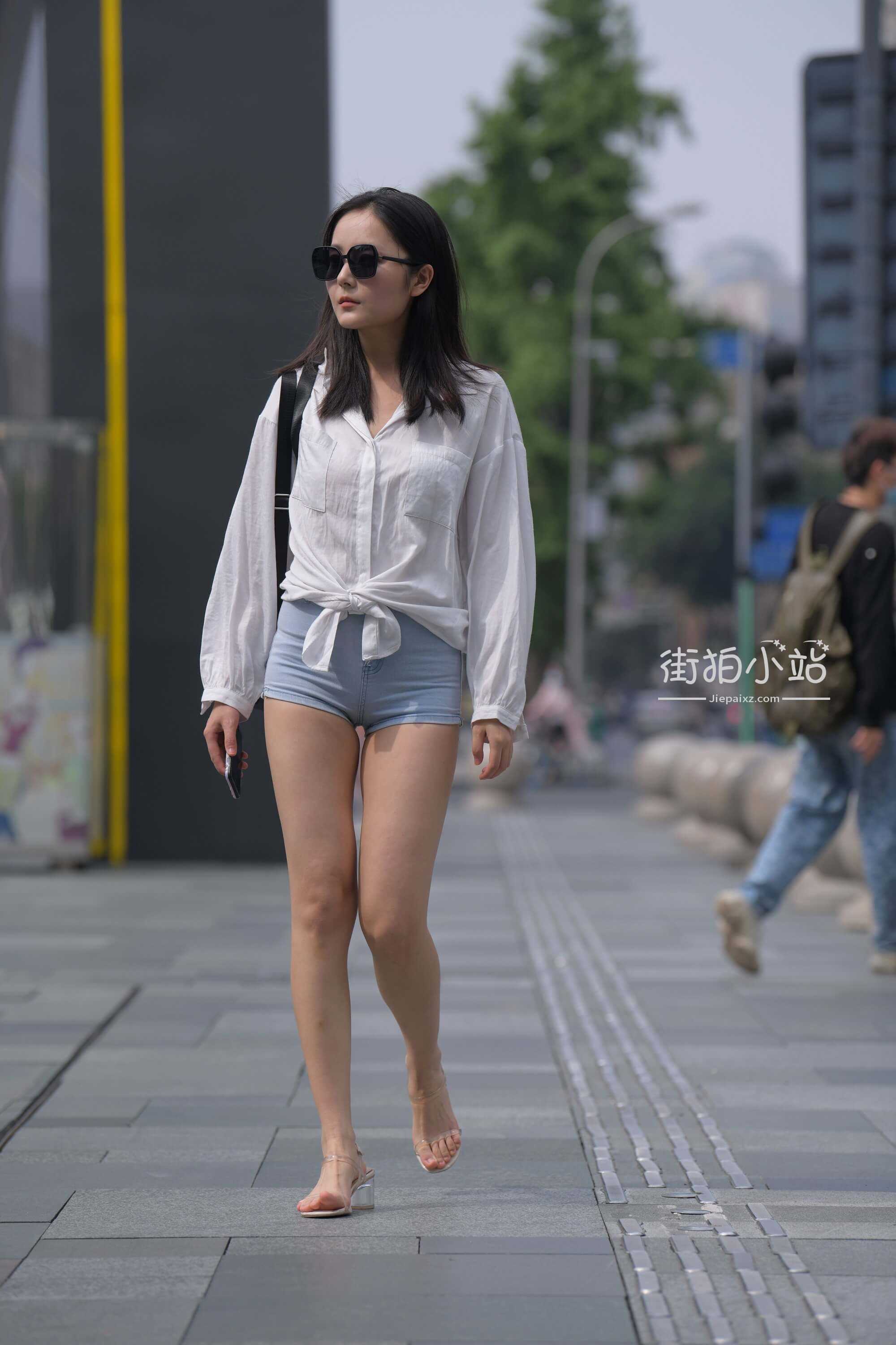 【5月摄影作品】热裤美女