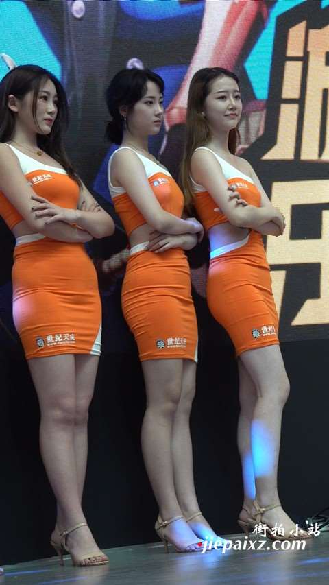 4K 2018CJ舞台上的紧身裙美女showgirl [1.78 GB]
