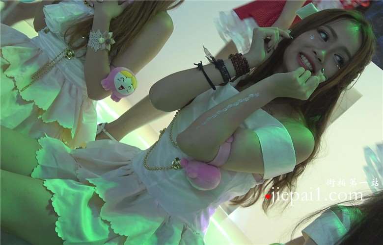 美腿高跟小清新萌妹子showgirl