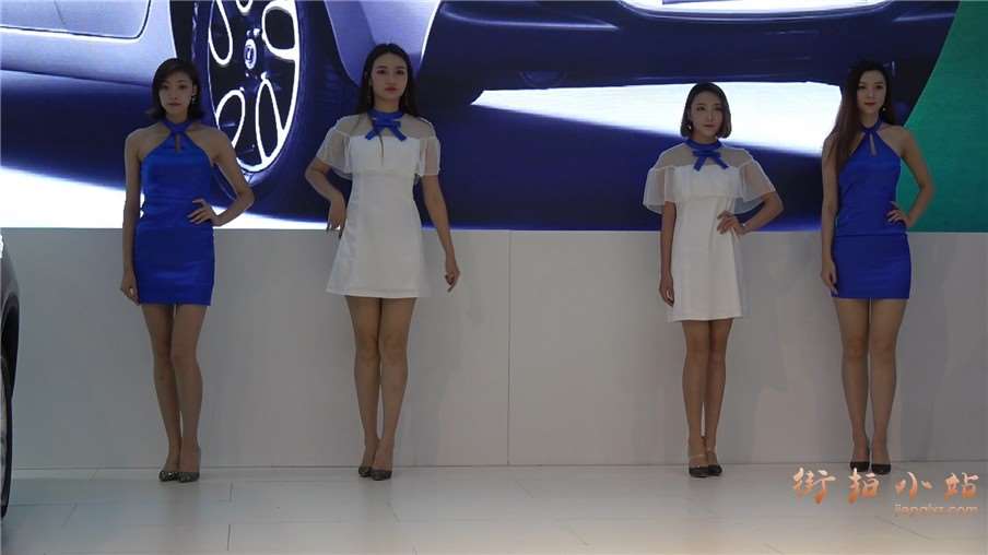 车展舞台美女模特云集
