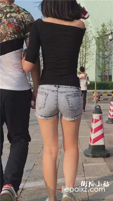 街拍极品圆臀热裤美眉 [6.23 GB]