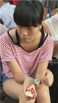 街拍清纯热裤小清新美女逛街 [3.70 GB]