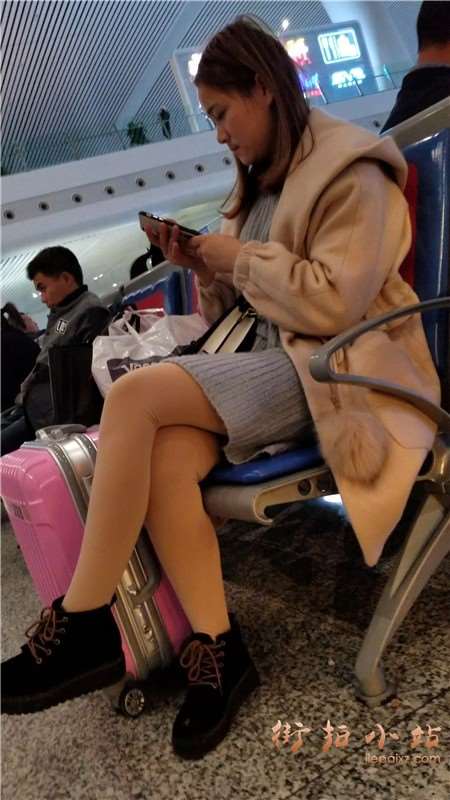 4k-肉丝袜美腿小清新美女