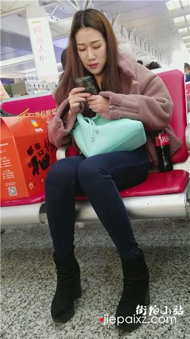4k-紧身蓝牛娇小身材小清新美女
