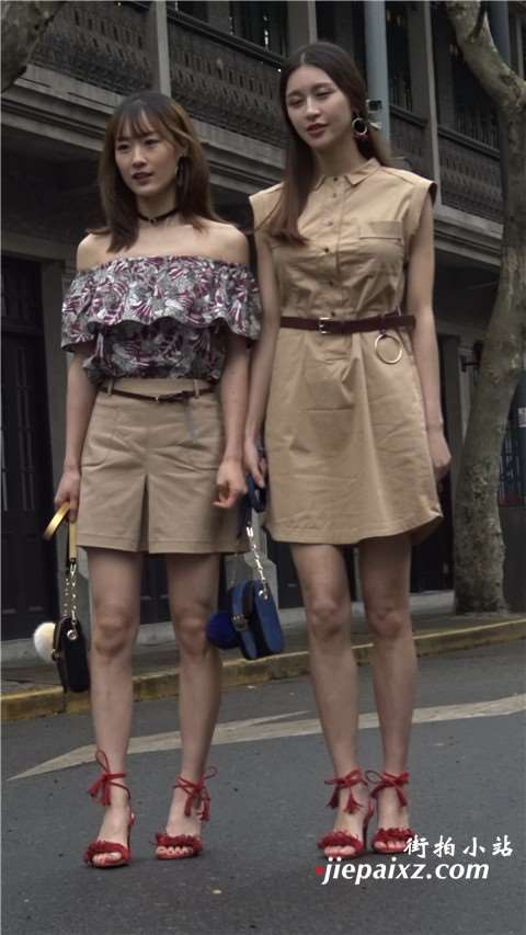 4K 街拍短裙凉高跟性感美女美女姐妹 2  [1.92 GB]