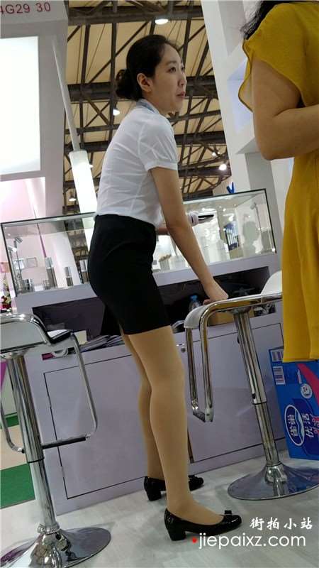 4k-白衬衫OL短裙制服街拍肉丝化妆品销售