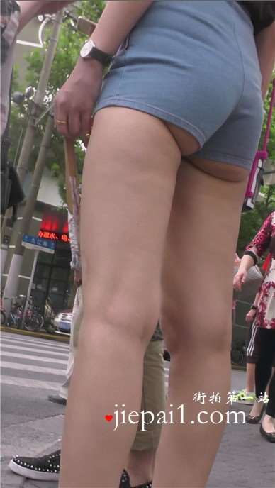 极品高腰牛仔热裤美臀性感墨镜女孩 [3.44 GB]