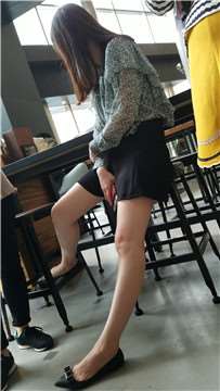 4k超清，极品漂亮性感气质美女，白皙大腿真诱人