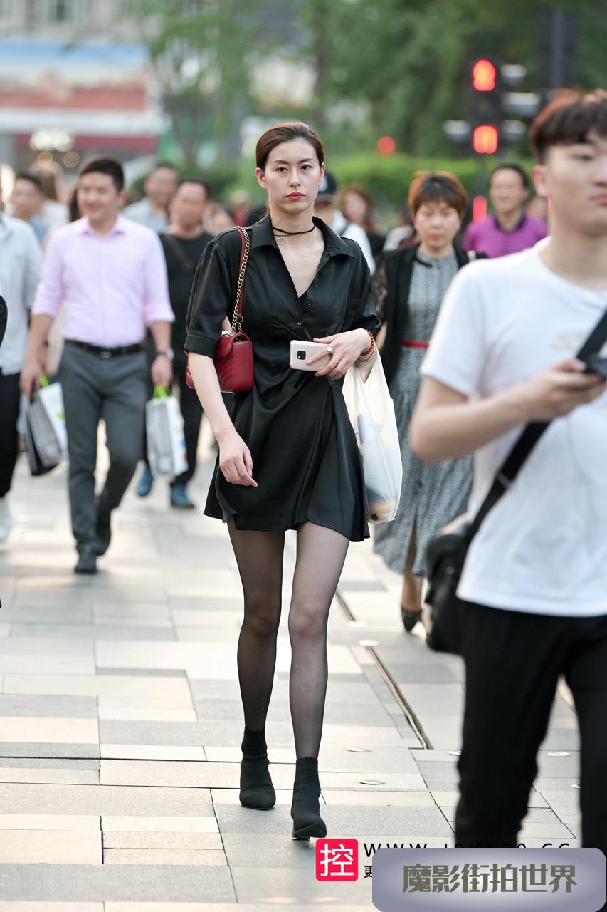高跟长腿黑丝美女3A3561[317M]