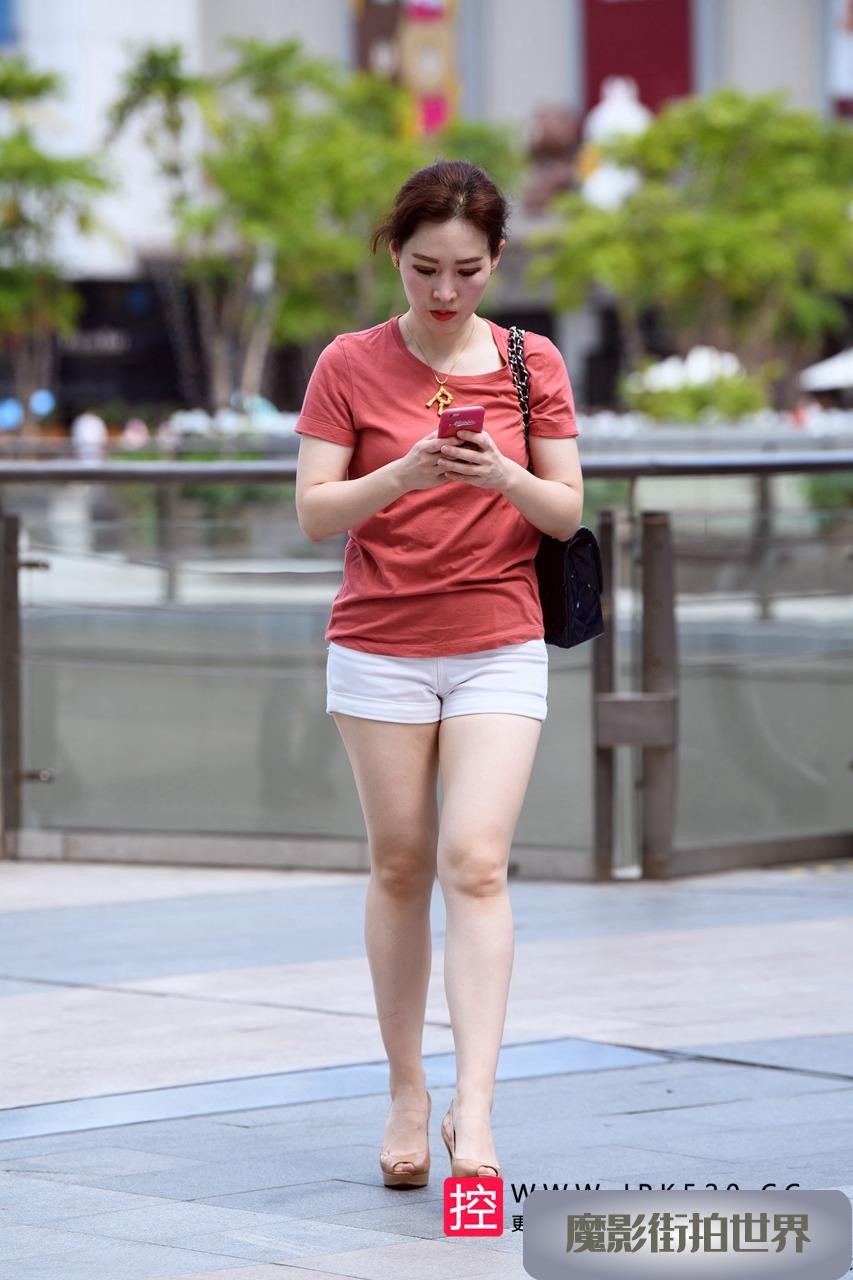 白皙的高跟大长腿美女3A3192[105M]