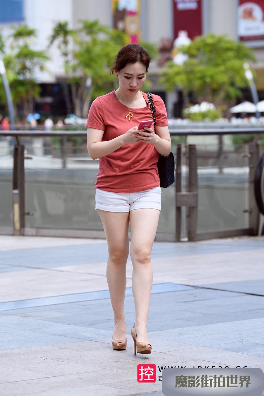 白皙的高跟大长腿美女3A3192[105M]