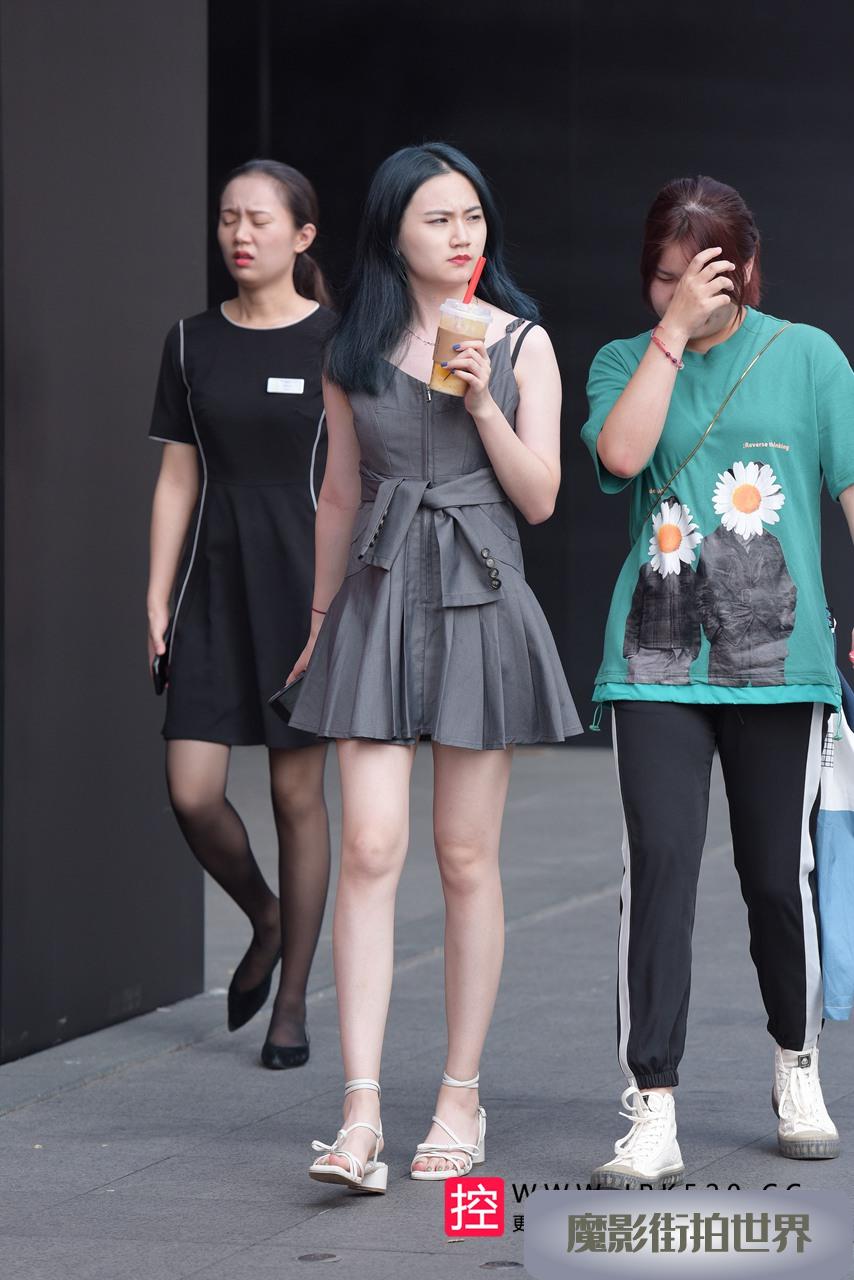 裙子的美女3A2761[933M]