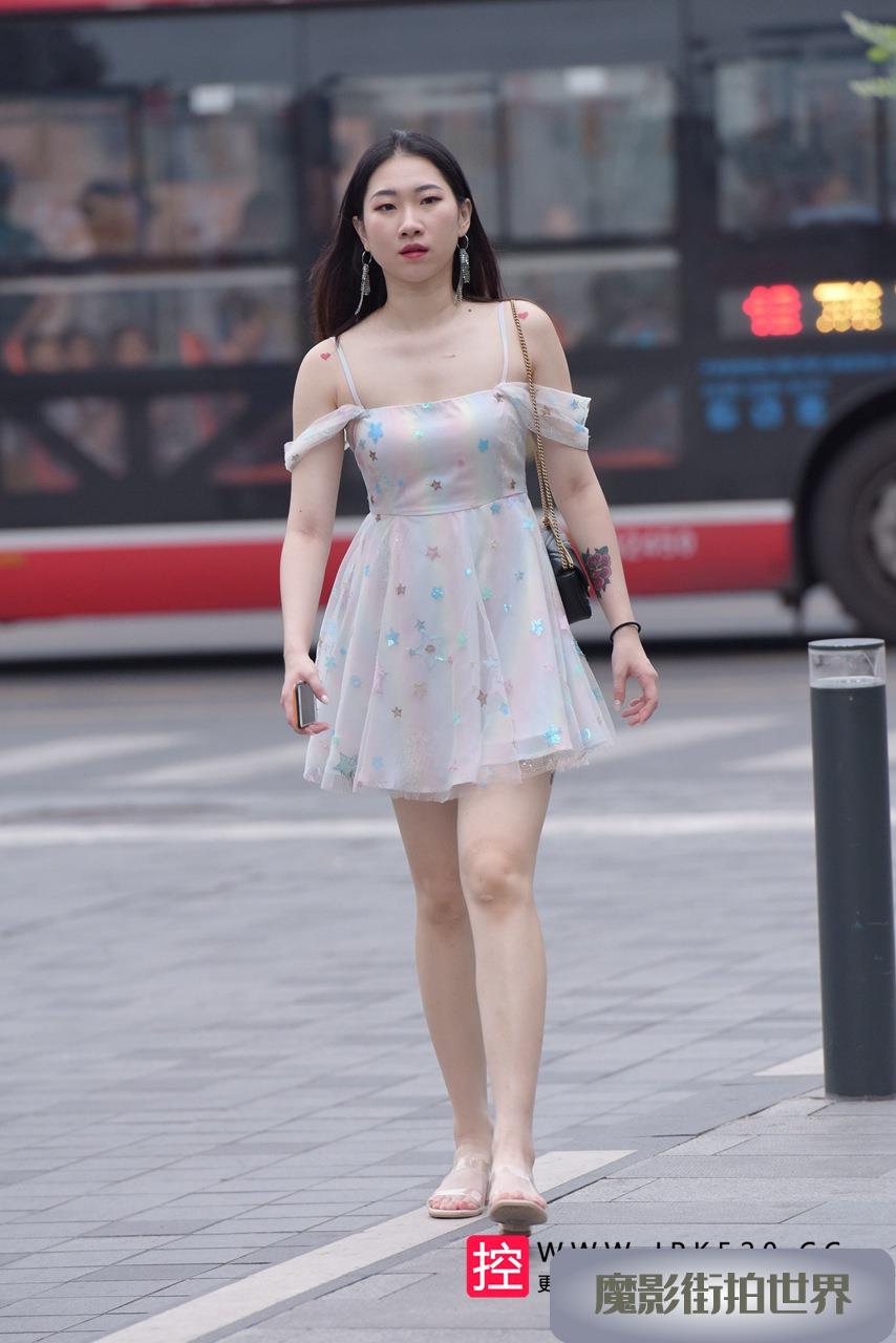 肉嘟嘟的美女3A2744[377M]