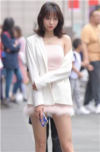 白白嫩嫩的美腿小姐姐3A1037[376M]