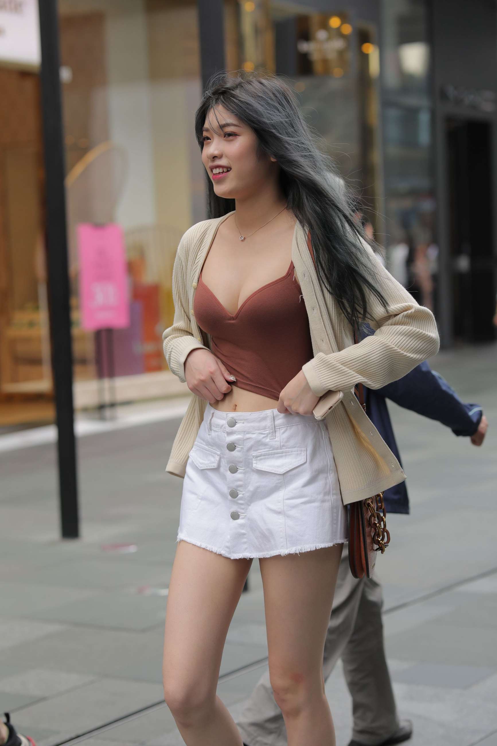 J201街头美女