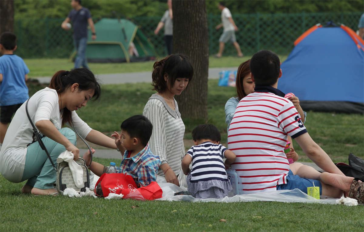 No526 恬静少妇足底细嫩无瑕