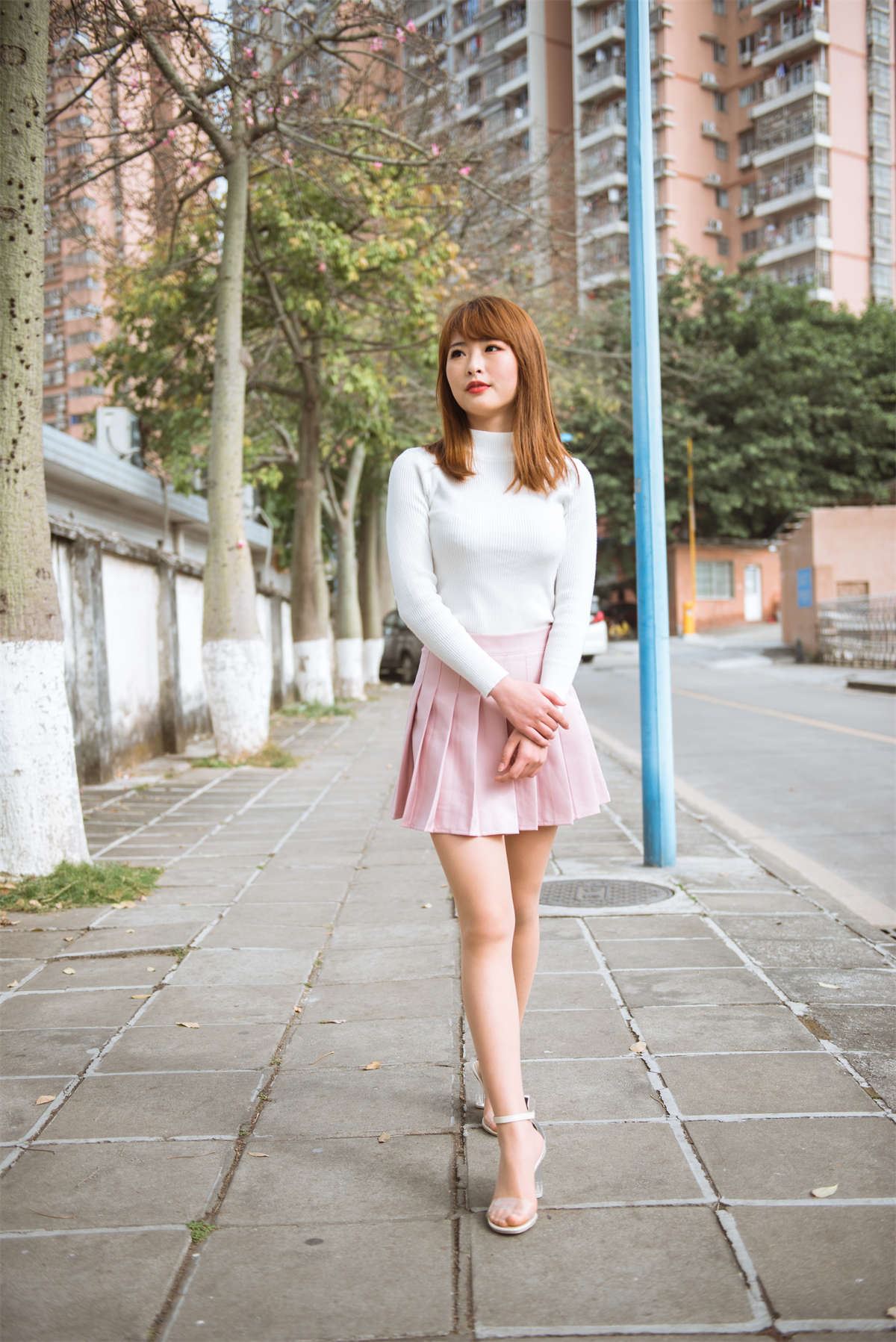 小透明DK街拍作品 - 甜美肉丝小美女