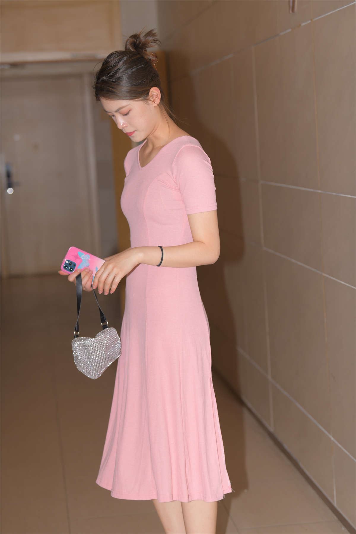 一始街拍作品 长裙美女