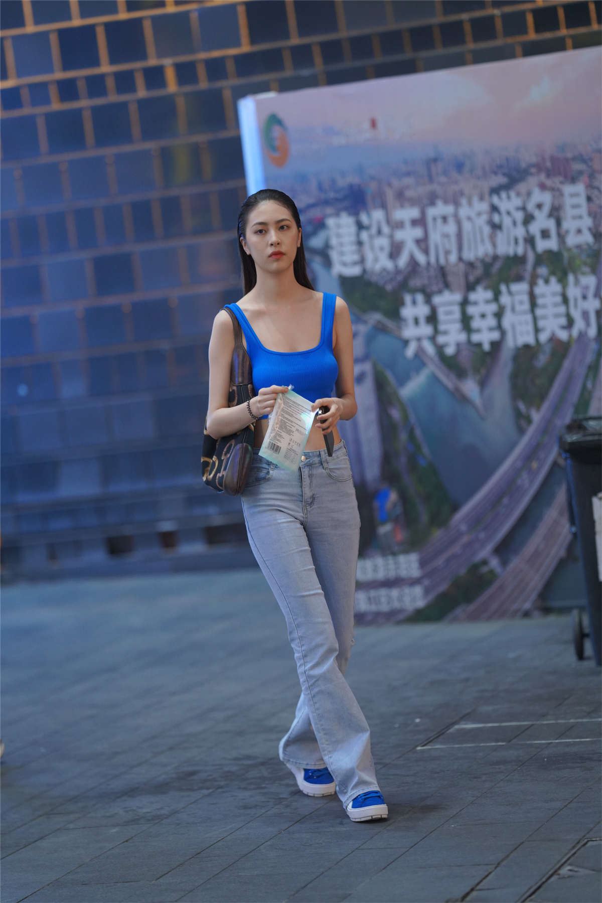 美丽的浅色牛仔