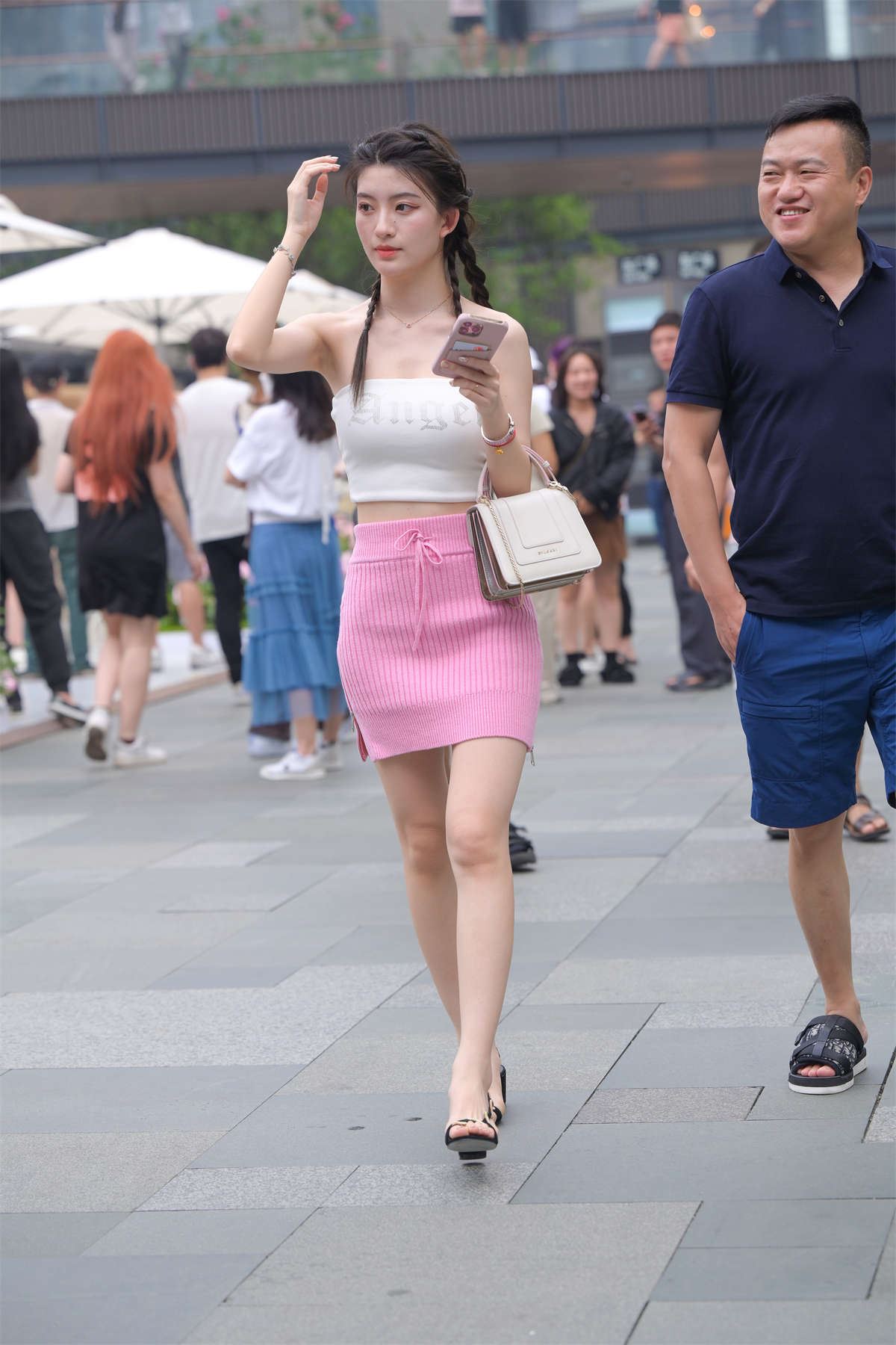清纯甜美小姐姐