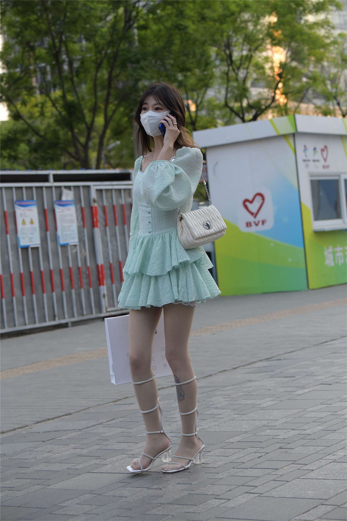 清秀果绿色