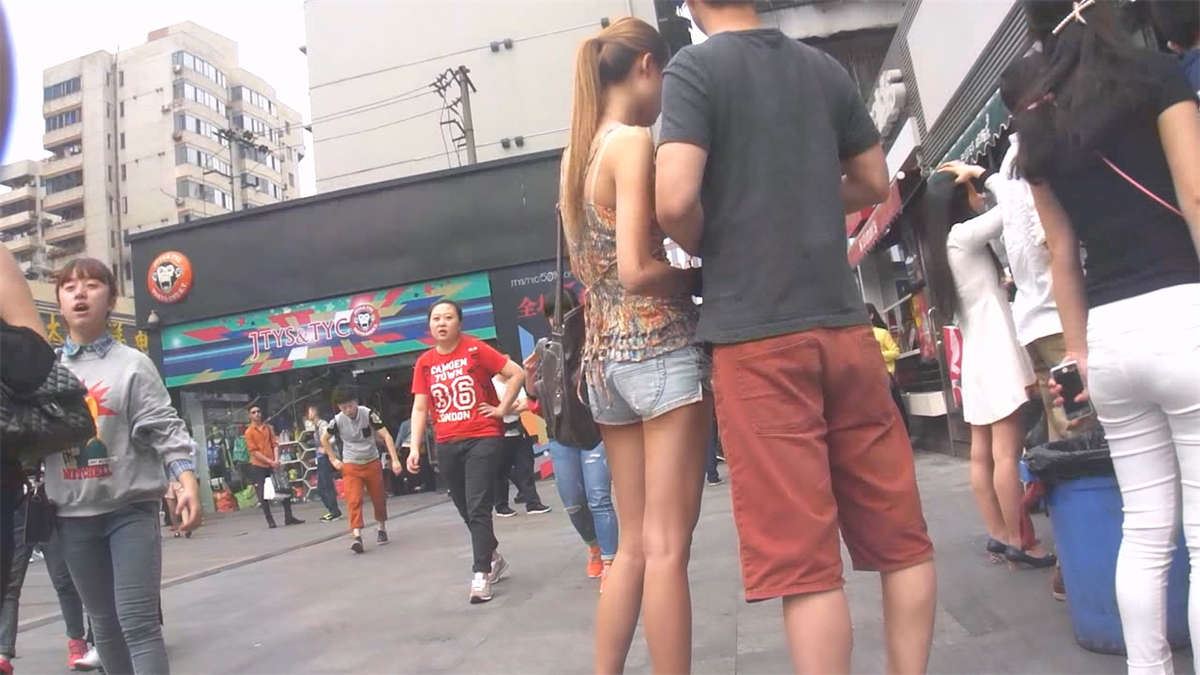 超级美丽的热裤美腿