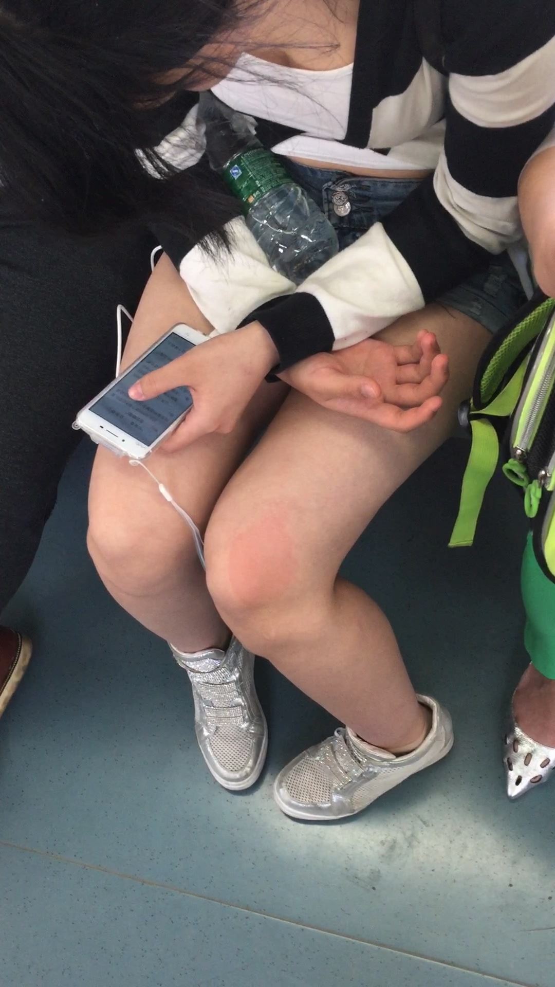 丰满美腿MM