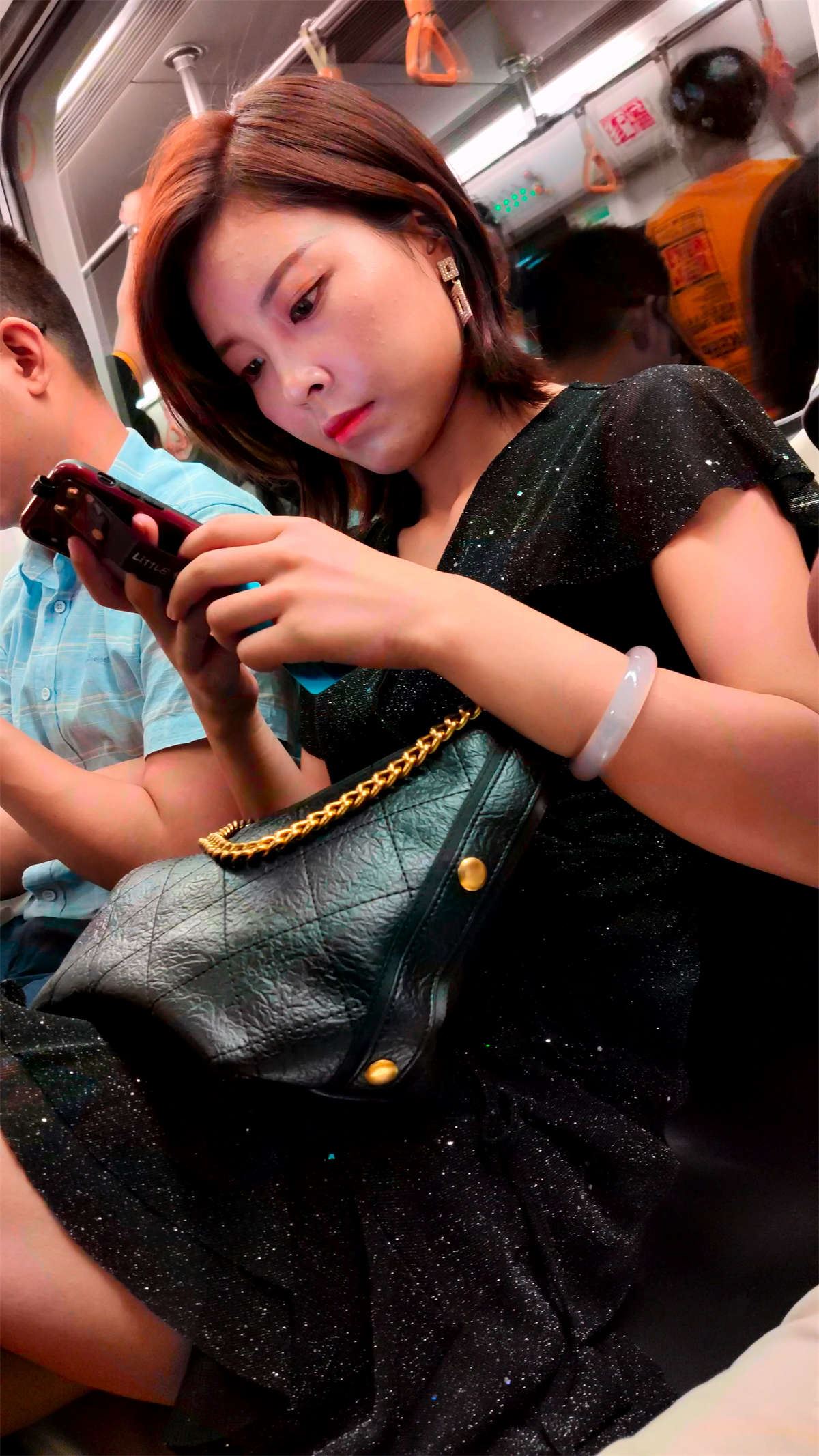 黑裙子性感美女