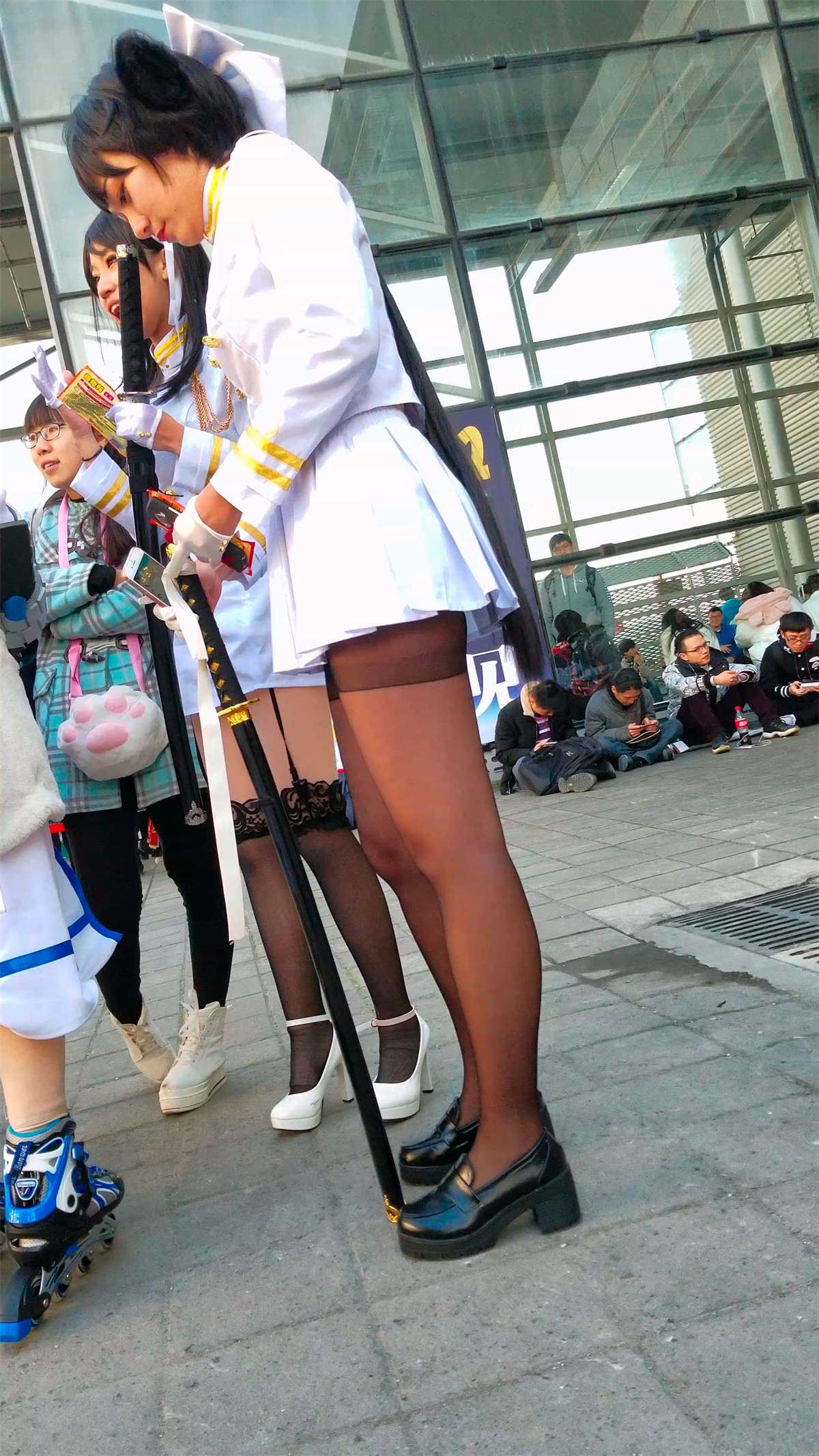 玩cosplay的极品高颜值二次元美少女
