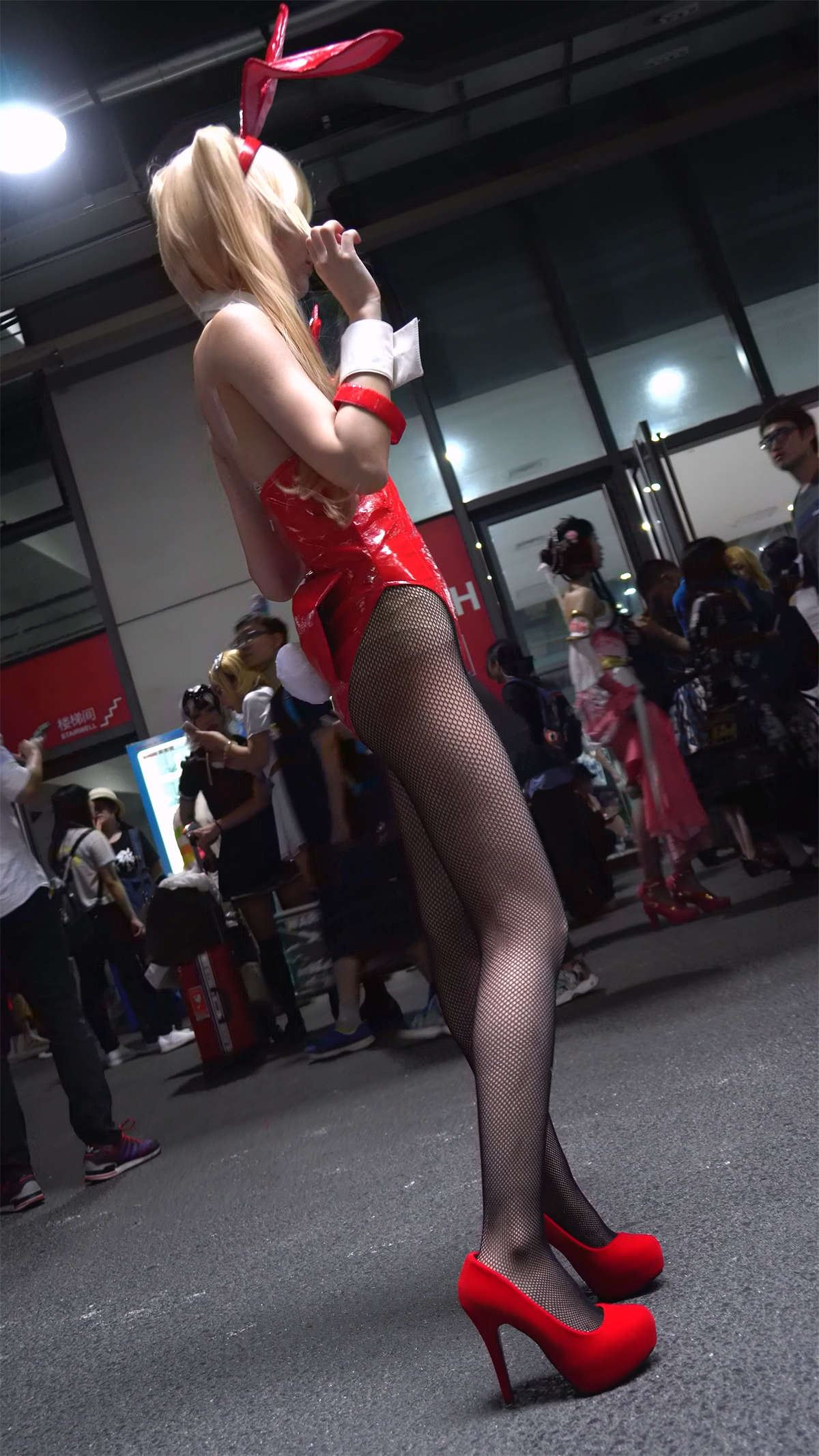 大眼网袜高跟cosplay