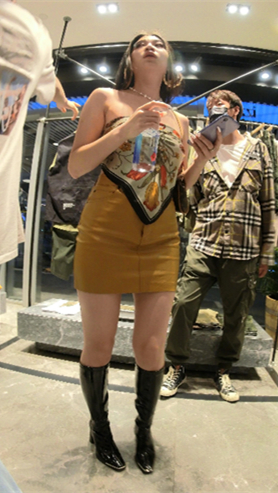 皮裙美女