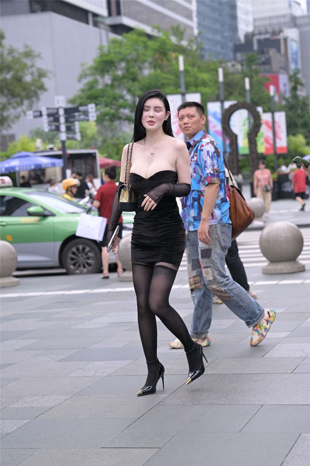 性感抹胸裙