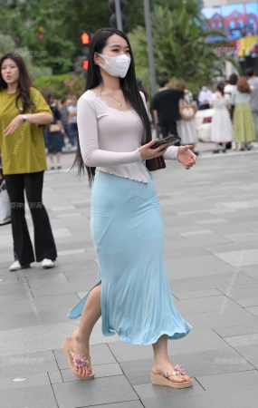 2357-10=90润臀好身材小姐姐 16P