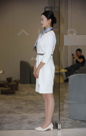 【街拍心灵】车展礼仪小姐姐街拍肉丝美腿